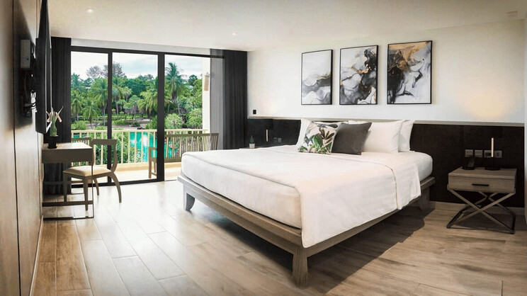 Paradox Courtyard Room